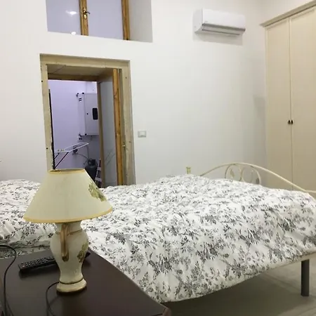 Ortigia Holiday home *